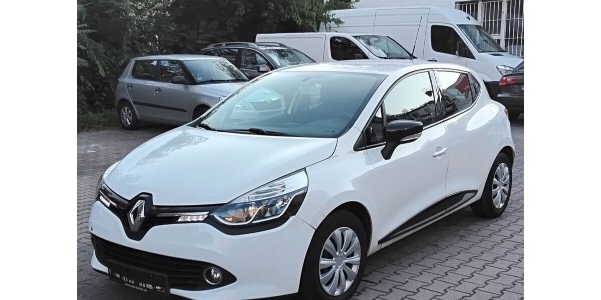 Renault Clio 146.200 km 5.850 &euro; Berlin 13409