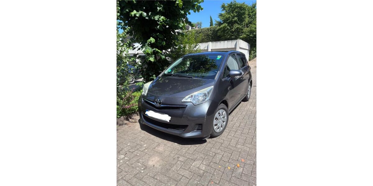 Toyota Verso-S 175.000 km 4.390 &euro; Hirschberg 69493