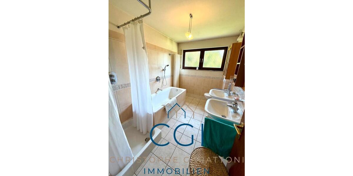Einfamilienhaus Blieskastel - 10 Zimmer, 250 m&sup2;, 249.000&euro; | Angebot:27135161