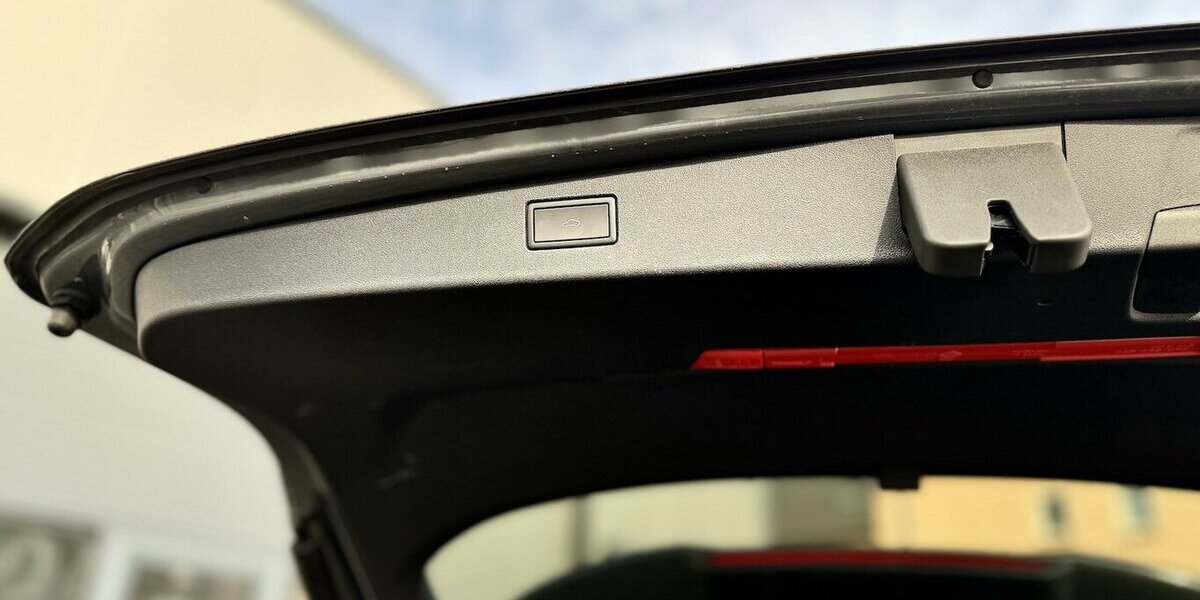 VW Tiguan R-Line/Pano/Memory/HUD/360°/Keyless 5.990 km 48.990 &euro; Mönchengladbach 41066