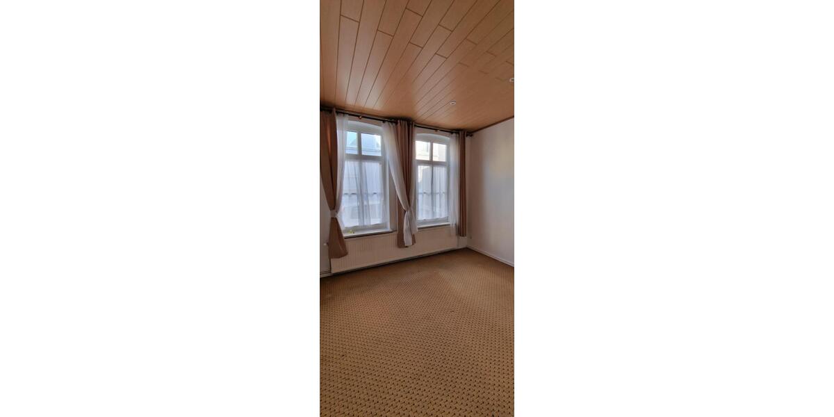 Einfamilienhaus Bremerhaven - 9 Zimmer, 180 m&sup2;, 169.000&euro; | Angebot:26990254