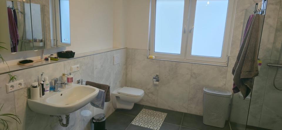 Etagenwohnung Stutensee - 3 Zimmer, 108 m&sup2;, 1.550&euro; | Angebot:24675518