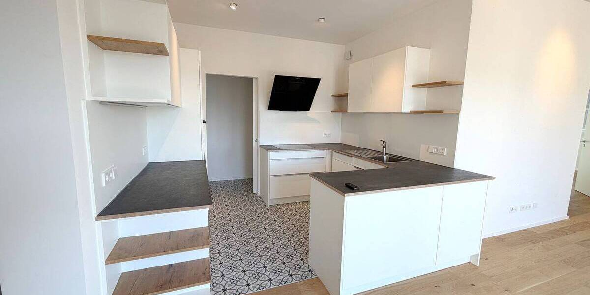 Etagenwohnung Reichenbach - 4 Zimmer, 106 m&sup2;, 1.400&euro; | Angebot:26345438