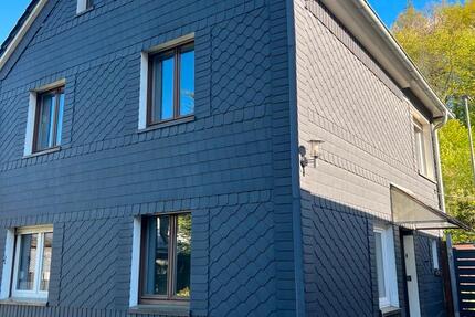 Haus Bergneustadt - 6 Zimmer, 110 m&sup2;, 790&euro; | Angebot:26385264