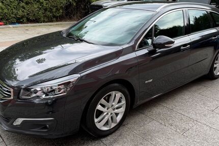 Peugeot 508 99.000 km 9.980 &euro; München 81827