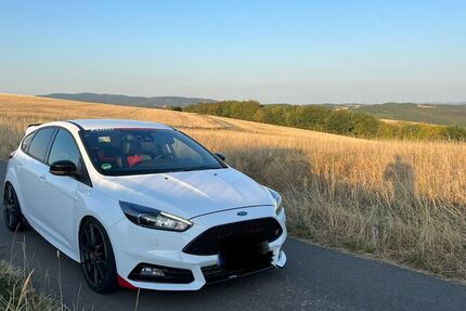 Ford Focus 47.000 km 19.500 &euro; Hefersweiler 67759