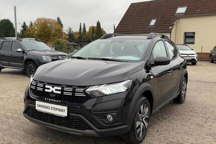 Dacia Sandero 2.866 km 18.290 &euro; Braunschweig 38112
