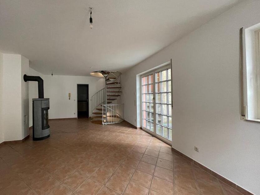 Einfamilienhaus mit einzigartigem Turmzimmer und zwei Terrassen zimmer