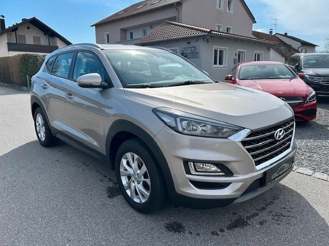 Hyundai TUCSON 71.000 km 15.990 &euro; Roding 93426