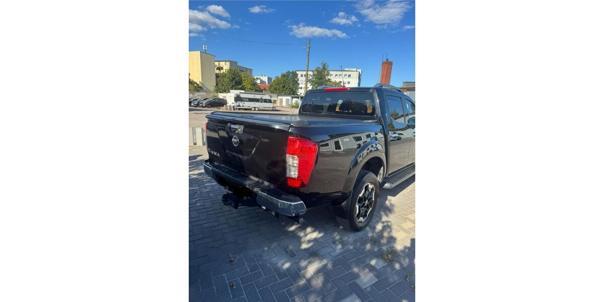 Nissan Navara 162.000 km 21.600 &euro; Magdeburg 39112