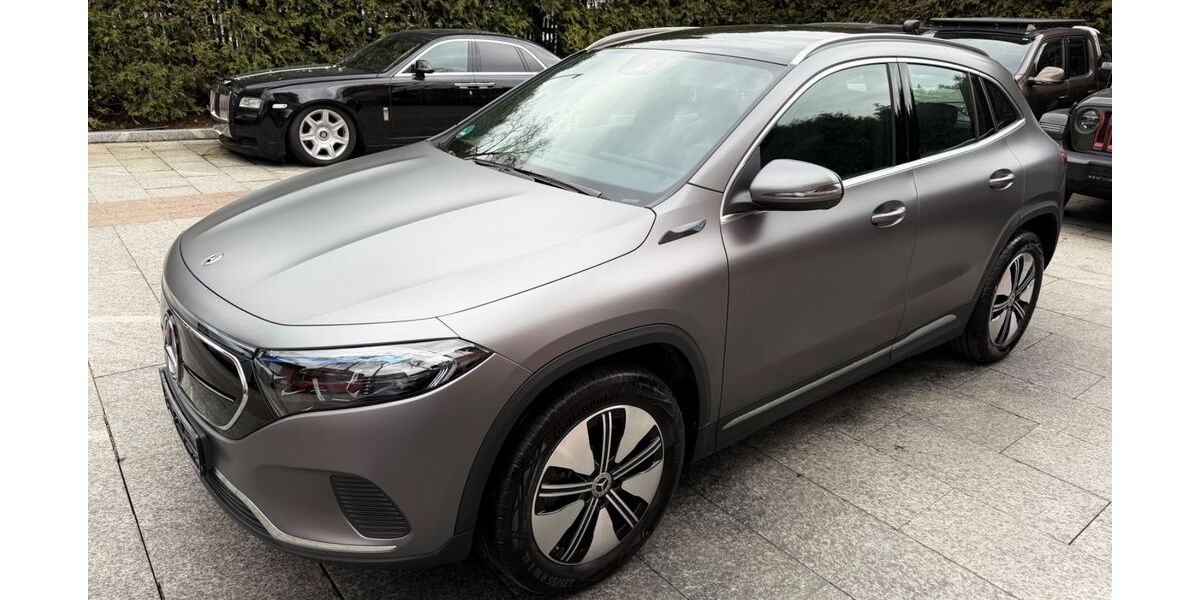 Mercedes-Benz EQA 37.000 km 26.980 &euro; München 81827