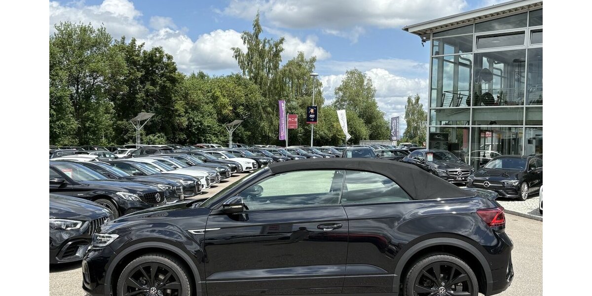 VW T-Roc Cabriolet R-Line KAMERA/NAVI/CARPLAY/DSG 28.400 km 29.900 &euro; Villingen-Schwenningen 78054