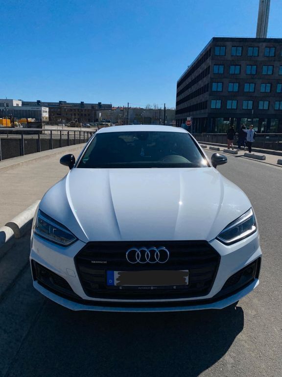 Audi A5 170.000 km 21.900 € Offenbach 63069