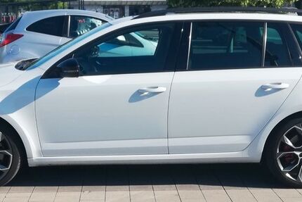 Skoda Octavia 144.692 km 17.700 € Backnang 71522