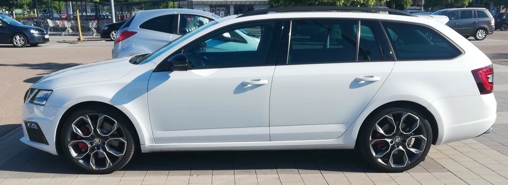 Skoda Octavia 144.692 km 17.700 € Backnang 71522
