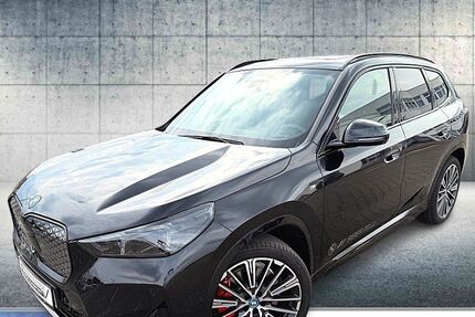BMW iX1 10.700 km 54.900 &euro; Berlin 13405