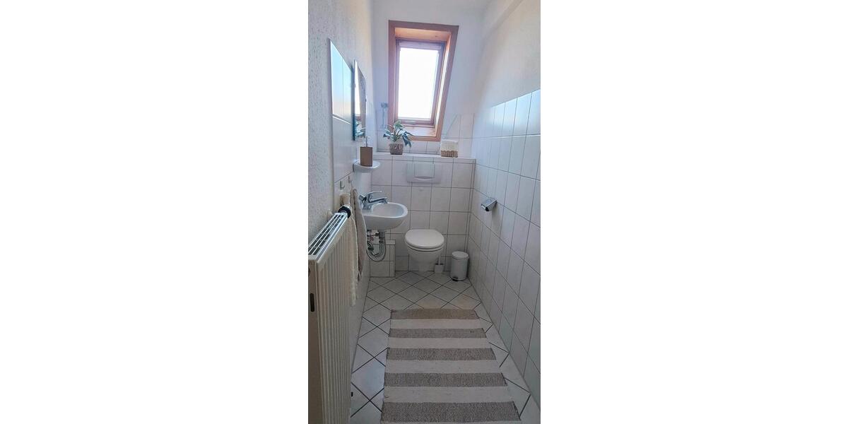 Dachgeschoßwohnung Waldkirch - 5 Zimmer, 122 m&sup2;, 389.000&euro; | Angebot:26312569
