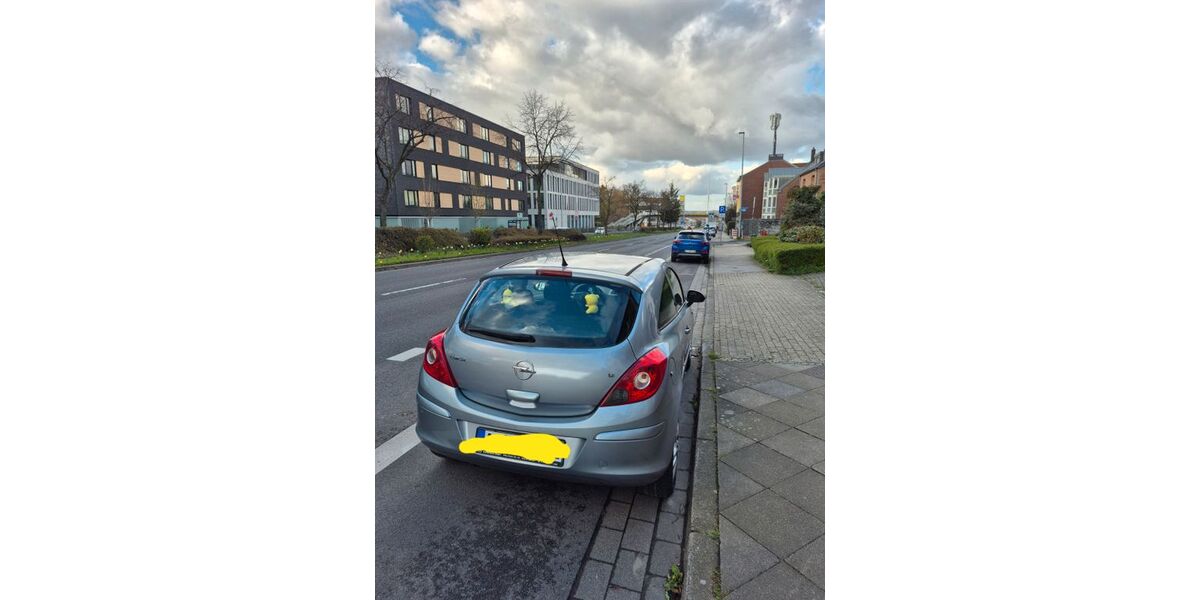 Opel Corsa 186.000 km 2.250 &euro; Aachen 52070