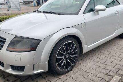 Audi TT 215.000 km 7.990 &euro; Heilbronn 74078
