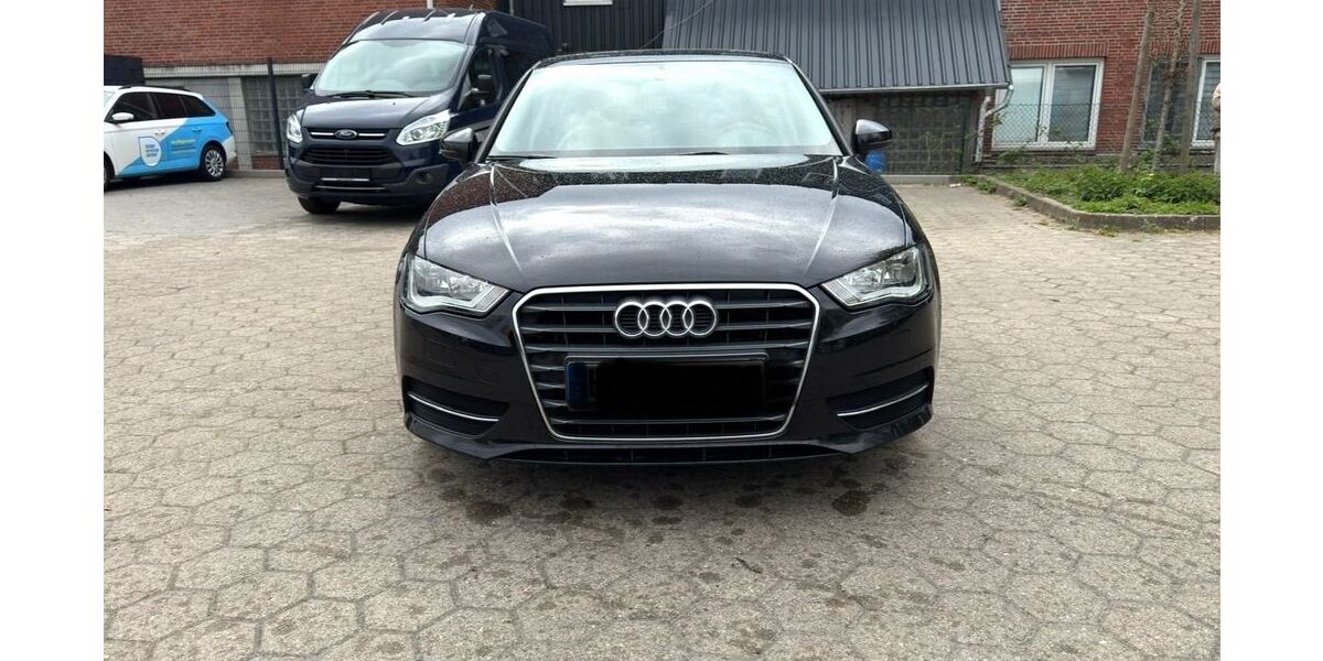 Audi A3 144.500 km 7.999 &euro; Hamburg 22525