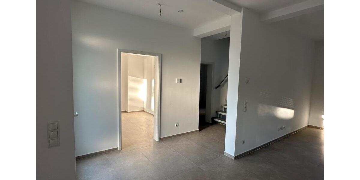 Reihenhaus Bad Ems - 5 Zimmer, 140 m&sup2;, 419.000&euro; | Angebot:27202617