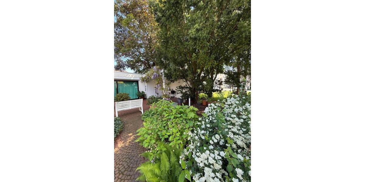 Einfamilienhaus Lippstadt Overhagen - 7 Zimmer, 300 m&sup2;, 1.700&euro; | Angebot:26503778