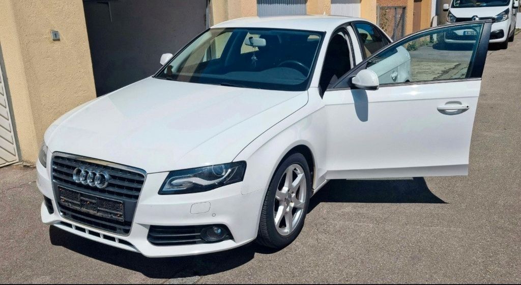 Audi A4 184.000 km 8.490 &euro; Stadtbergen 86391