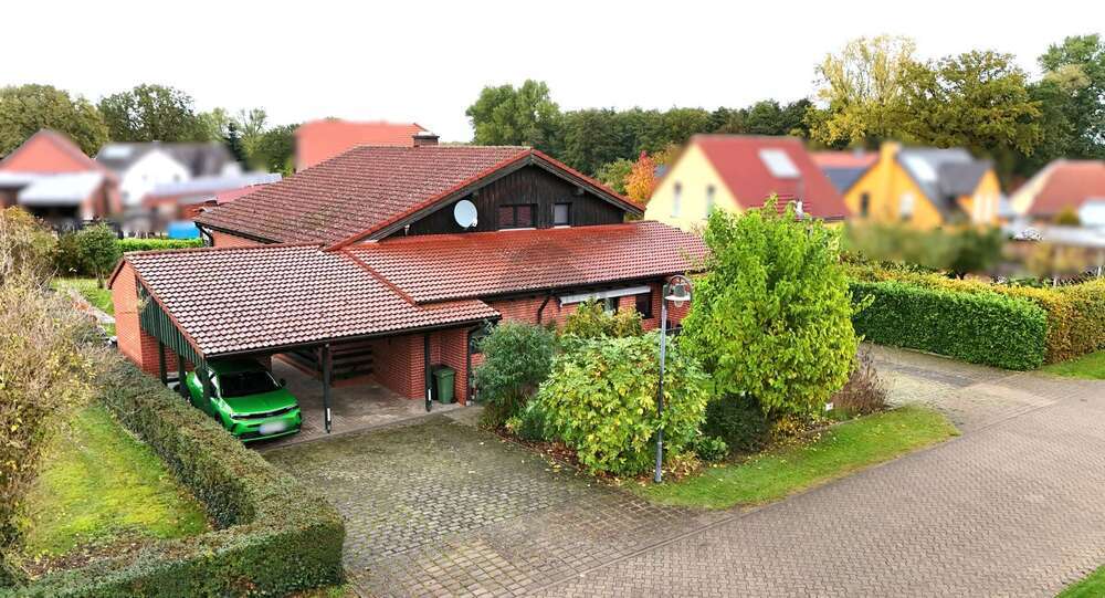 Haus zum Kaufen in Edemissen Alvesse 489.000 € 220 m² 7 zimmer