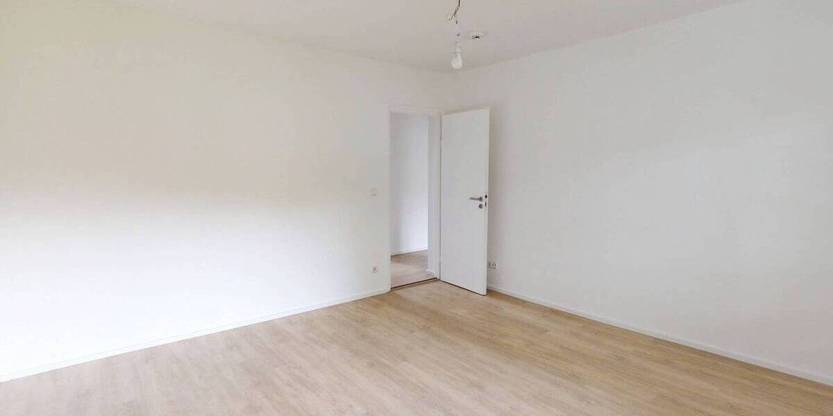 Etagenwohnung Roding Kienholz - 3 Zimmer, 71 m&sup2;, 590&euro; | Angebot:26797777