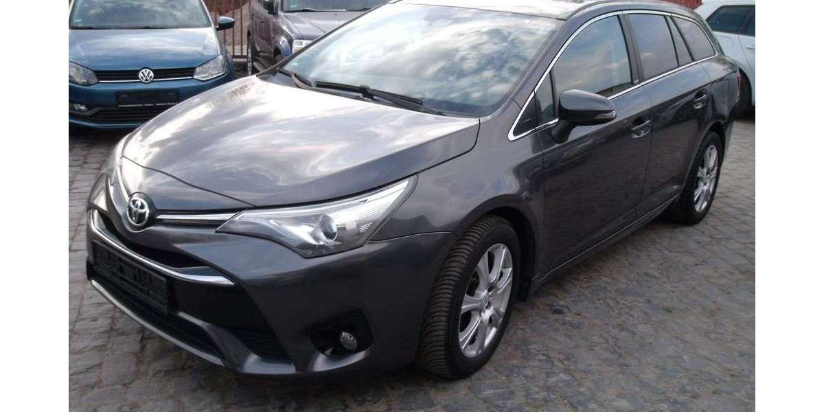 Toyota Avensis 83.700 km 13.900 &euro; Lünen 44532