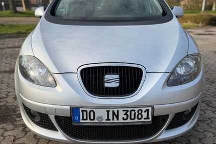 Seat Altea 284.769 km 1.799 &euro; Recklinghausen 45665