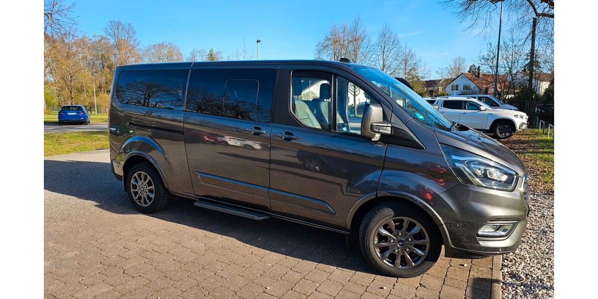Ford Tourneo Custom 80.000 km 34.800 &euro; Feucht 90537