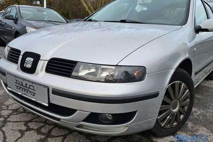 Seat Leon 241.596 km 2.490 &euro; Lünen 44532