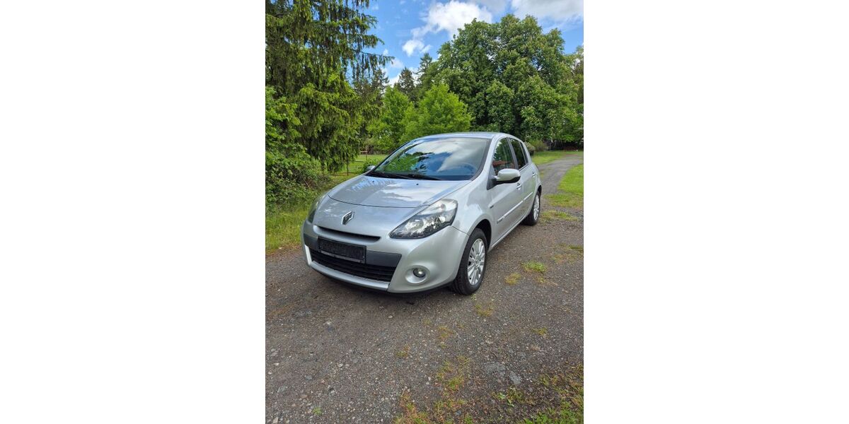 Renault Clio 138.911 km 4.000 &euro; Grasberg 28879