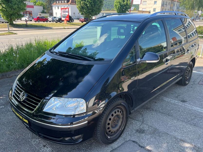 VW Sharan 217.807 km 3.650 € Tuttlingen 78532