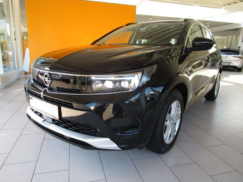 Opel Grandland (X) 9.862 km 27.980 € Artern 06556