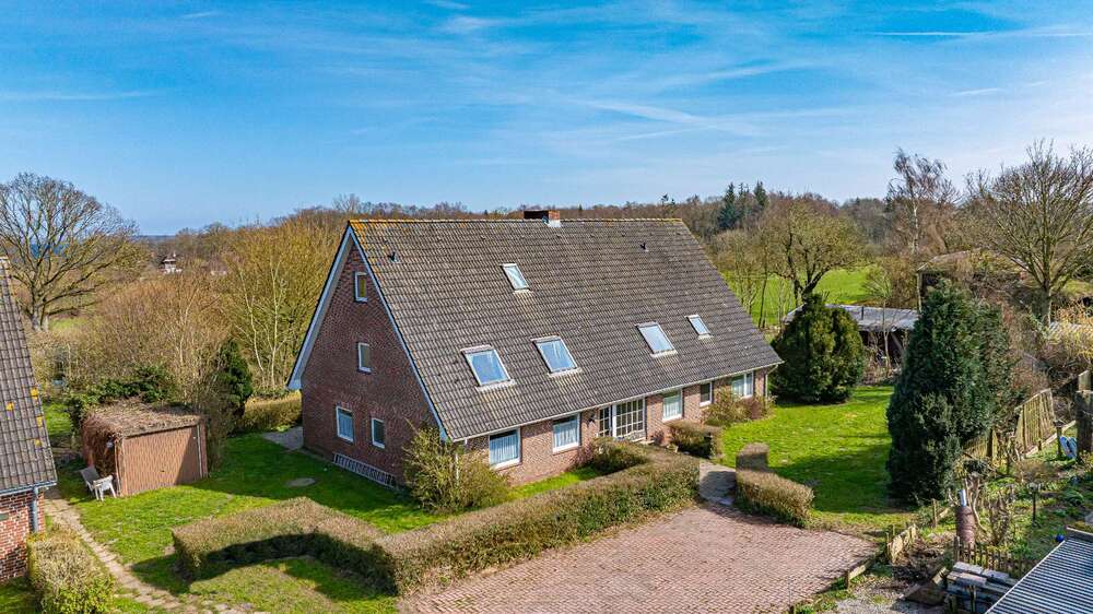 Einfamilienhaus Steinberg - 11 Zimmer, 260 m&sup2;, 585.000&euro; | Angebot:27166138