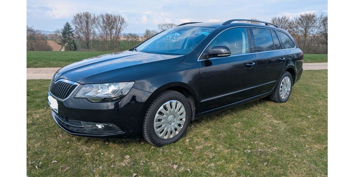 Skoda Superb 193.500 km 12.000 &euro; Gießen 35398