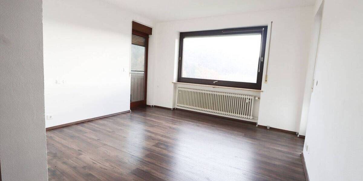 Etagenwohnung Greding - 9 Zimmer, 241 m&sup2;, 450.000&euro; | Angebot:25745121