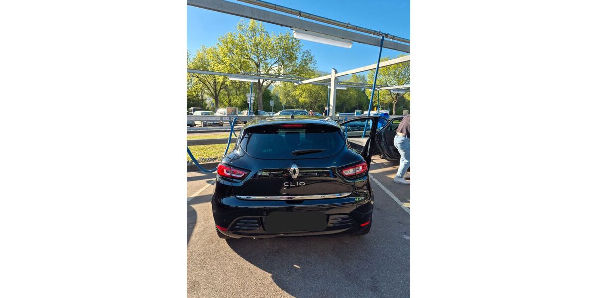 Renault Clio 69.999 km 9.900 &euro; Aichelberg 73101