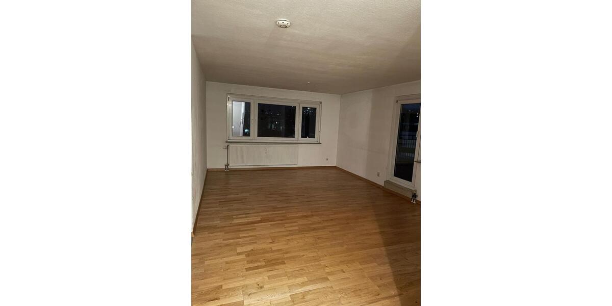 Etagenwohnung Reutlingen Reutlingen (Kernstadt) - 2 Zimmer, 63 m&sup2;, 830&euro; | Angebot:25046489