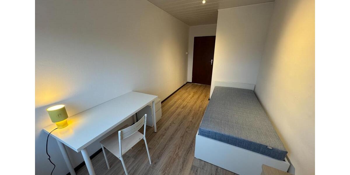 Etagenwohnung Sankt Augustin - 3 Zimmer, 17 m&sup2;, 450&euro; | Angebot:24963289
