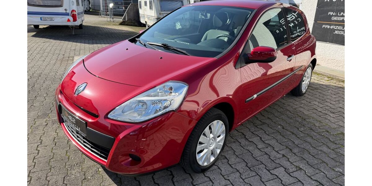 Renault Clio 89.120 km 4.980 &euro; Gaggenau 76571