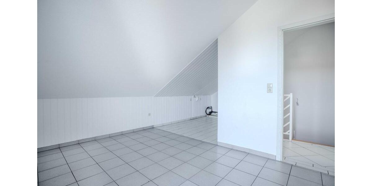 Reihenhaus Ense - 5 Zimmer, 153 m&sup2;, 359.000&euro; | Angebot:25341681