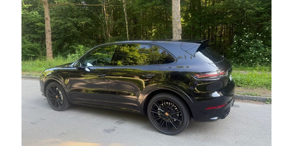 Porsche Cayenne 85.000 km 75.900 &euro; Oberschleißheim 85764