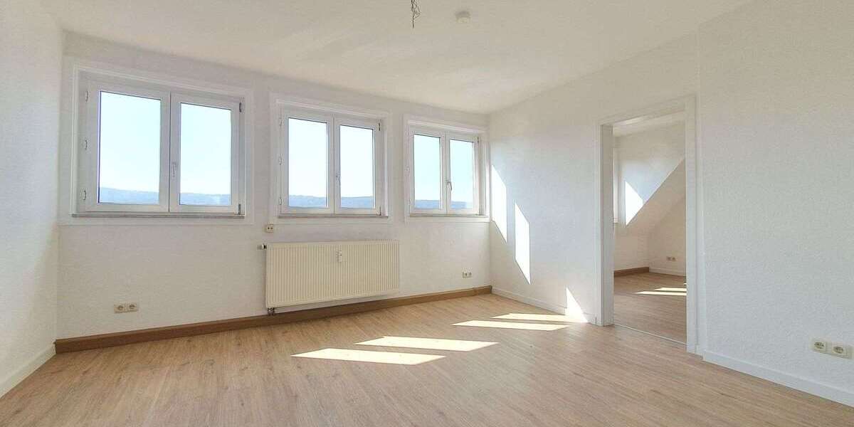 Etagenwohnung Meiningen Ost - 4 Zimmer, 71 m&sup2;, 525&euro; | Angebot:25545579