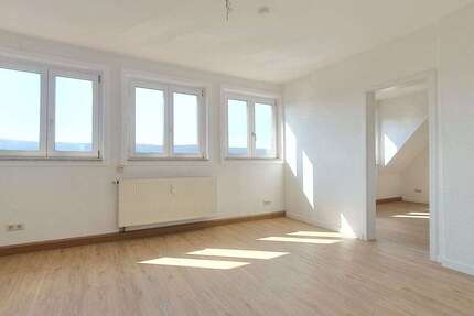 Wohnung Meiningen Ost - 4 Zimmer, 71 m&sup2;, 525&euro; | Angebot:25545579