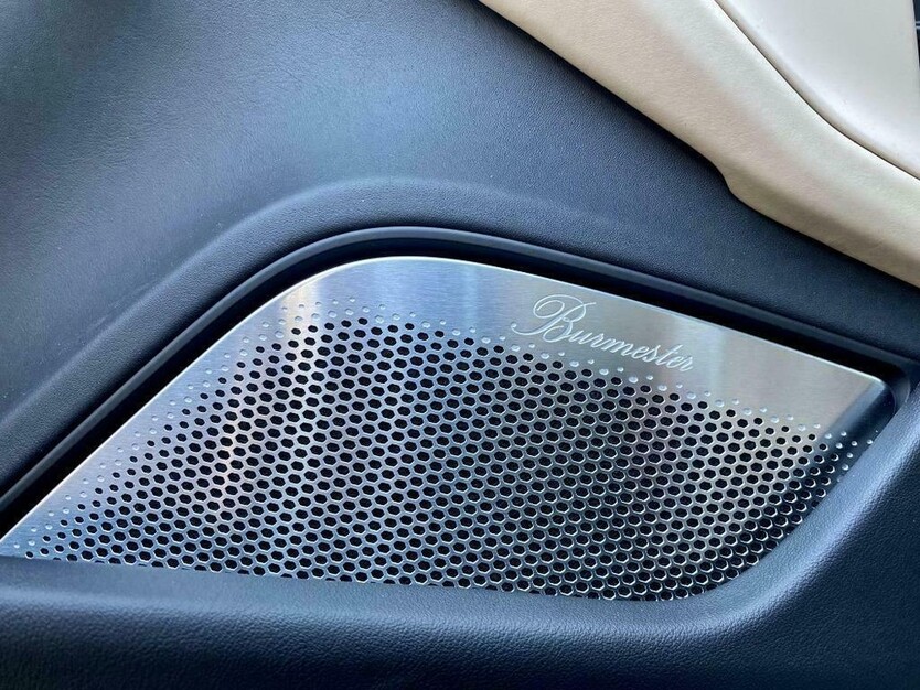 Porsche Taycan 7.400 km 120.600 € Hamburg 20038