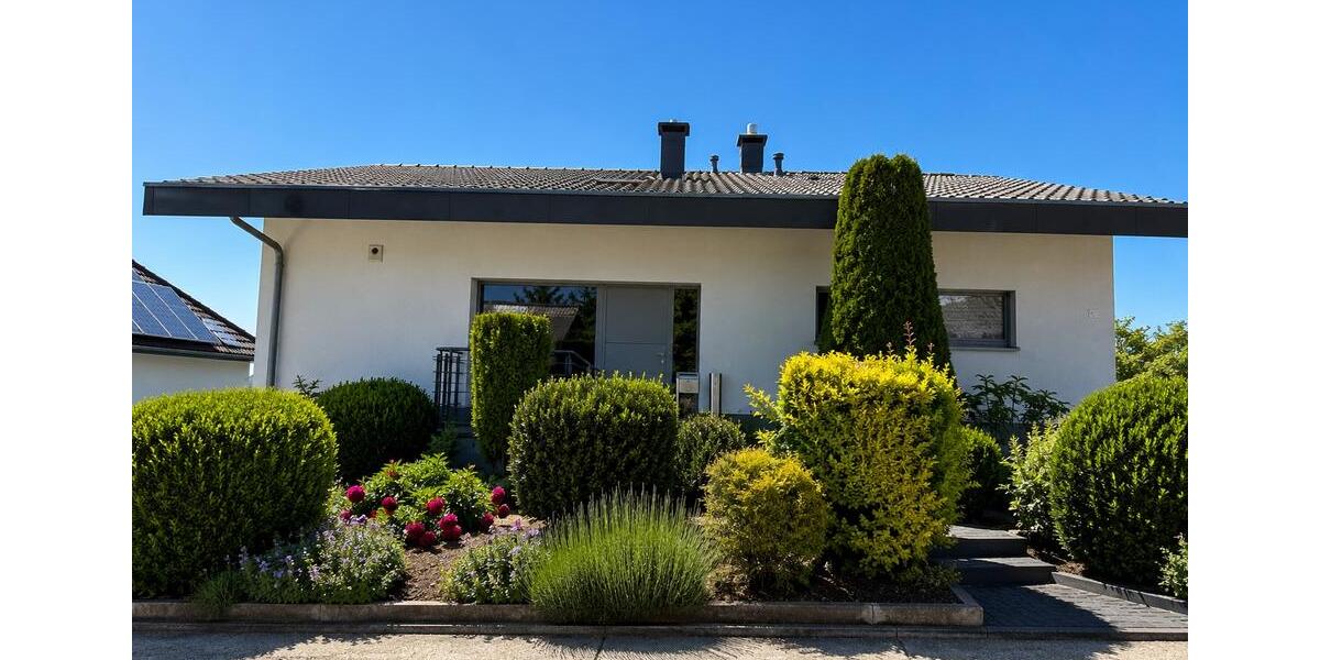 Einfamilienhaus Blieskastel - 8 Zimmer, 220 m&sup2;, 599.000&euro; | Angebot:27158306