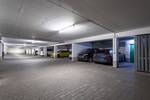 Schöne, helle 2-Zimmer-Wohnung mit Tageslichtbad und Balkon sowie Tiefgarage in Bogenhausen